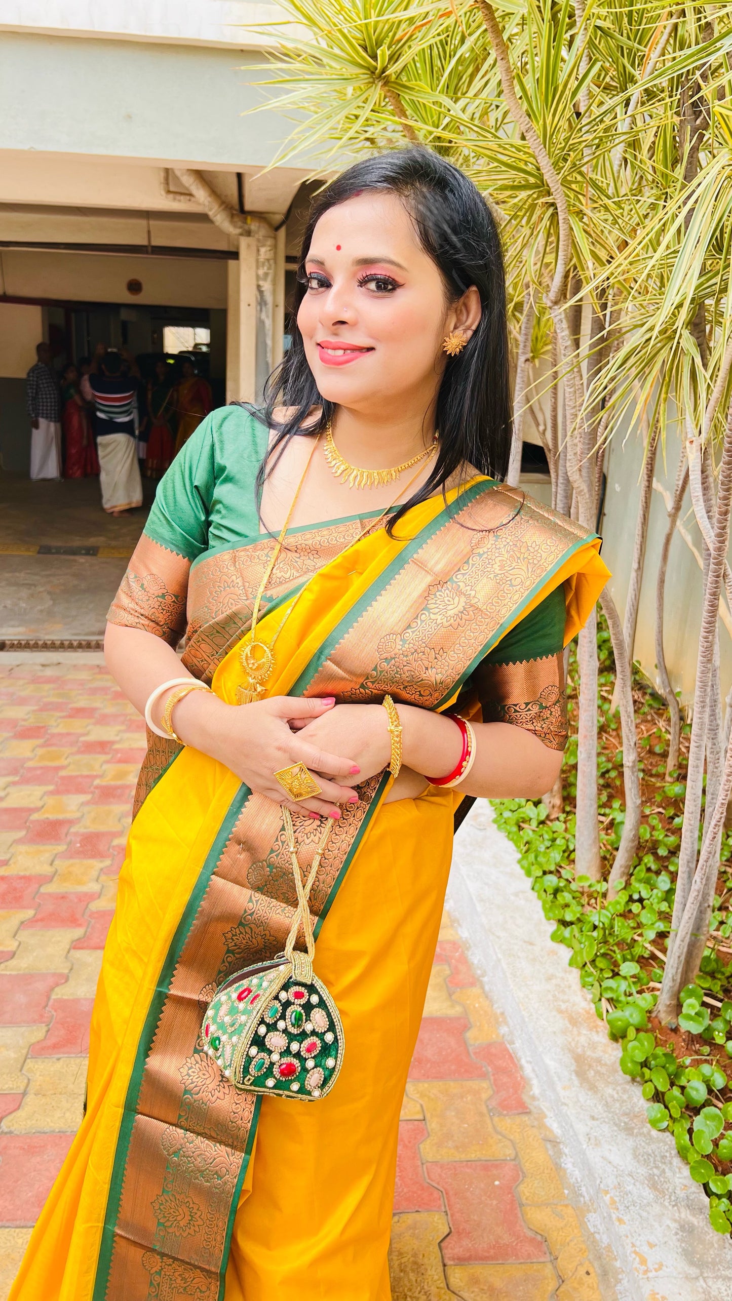 Velvet Multi stone Potli