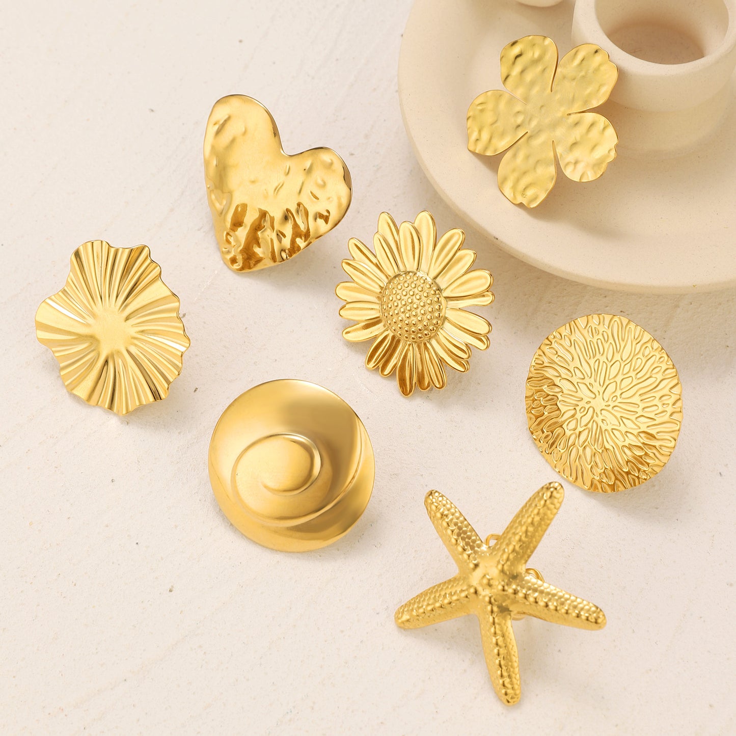 Chunky Gold Swirl Disc Ring | Artistic Contemporary Fashion Ring