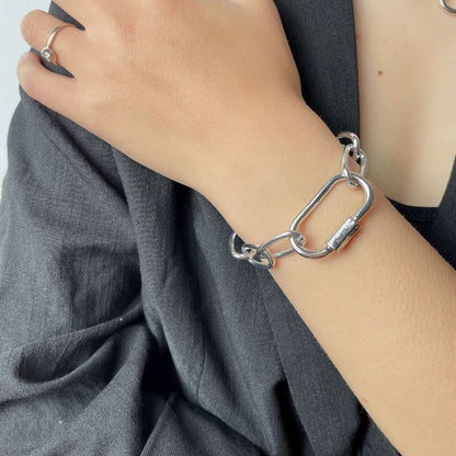 Stylish Gold and Silver Chain Necklace and Bracelet Set - Modern Minimalist Jewelry