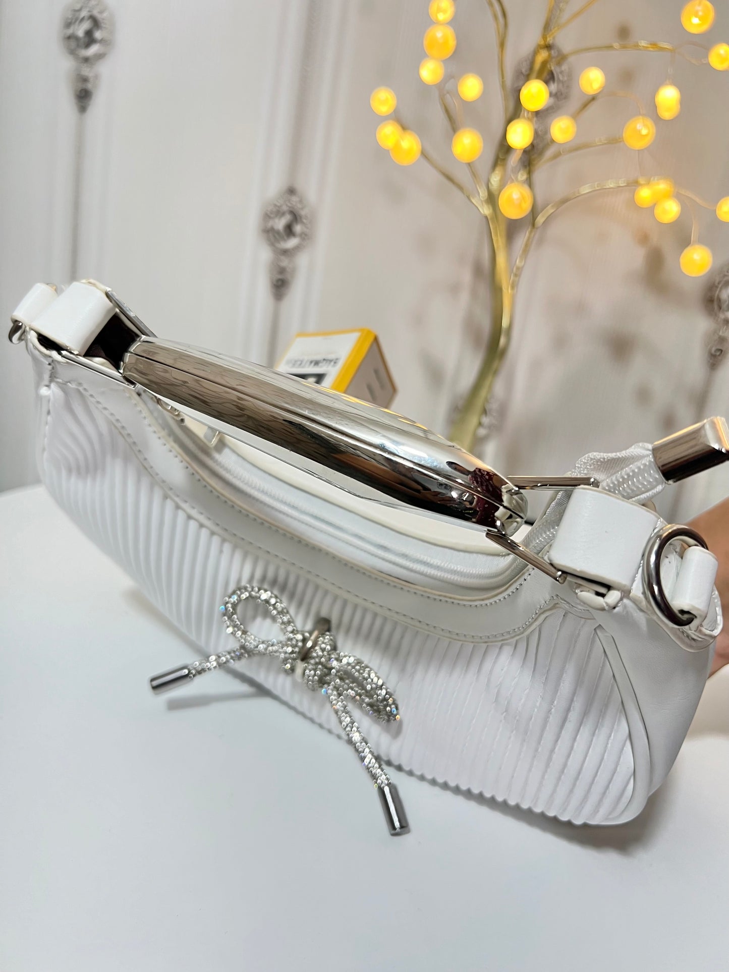 Cute  Bow Metal Handle Kate bag