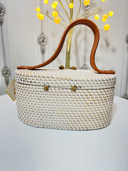 Checks with loop white handbag with printed inner body