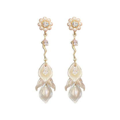 Fanyue Leaf Pearl Flower Petal Acrylic Tassel Stud Earrings for Women