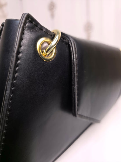 Western looks shoulder bag