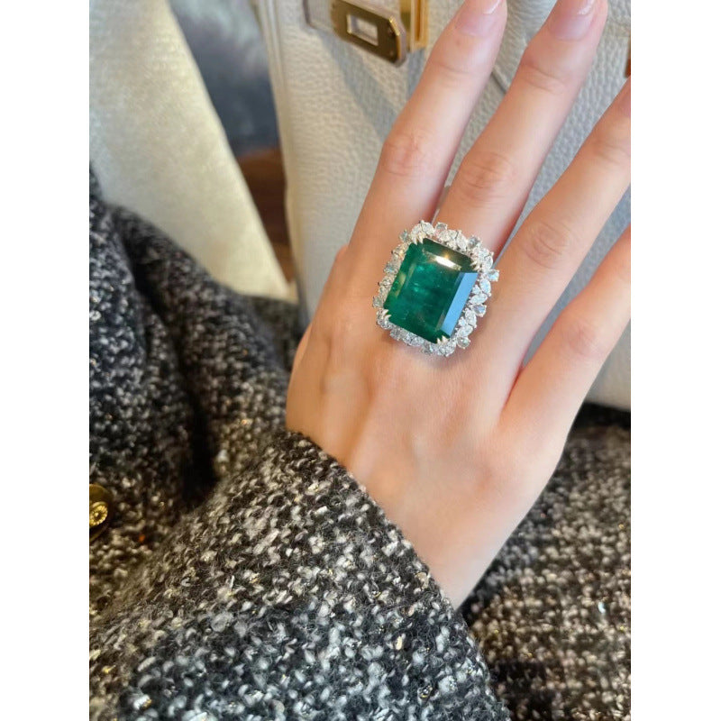Grand Emerald & Diamond Halo Ring | Exquisite Statement Piece