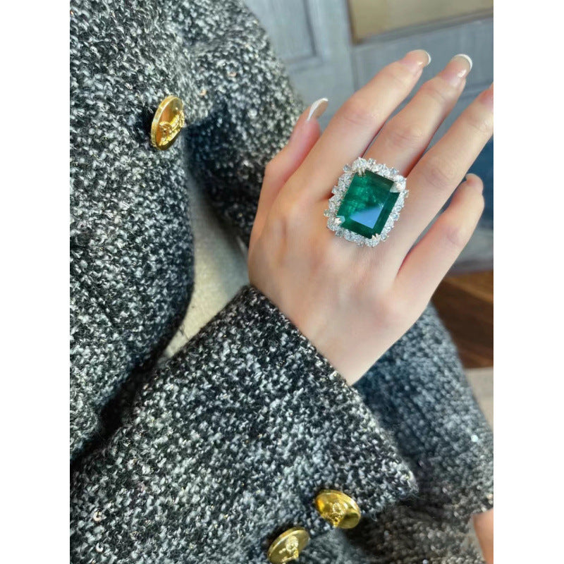Grand Emerald & Diamond Halo Ring | Exquisite Statement Piece
