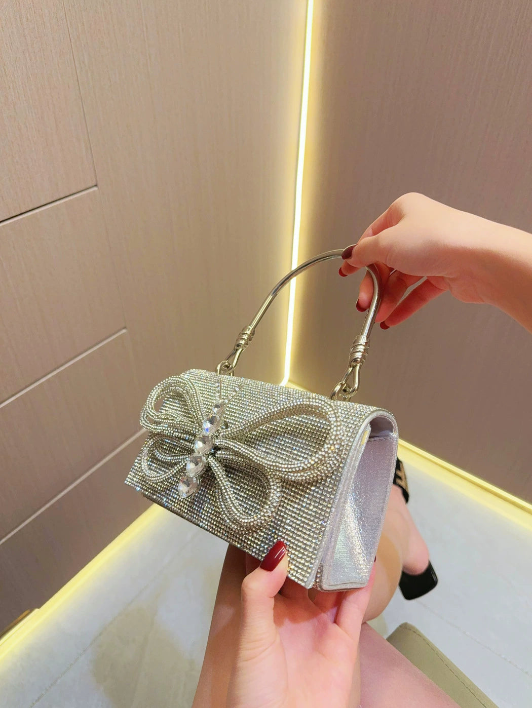 Sparkling Rhinestone Bow Evening Clutch Bag